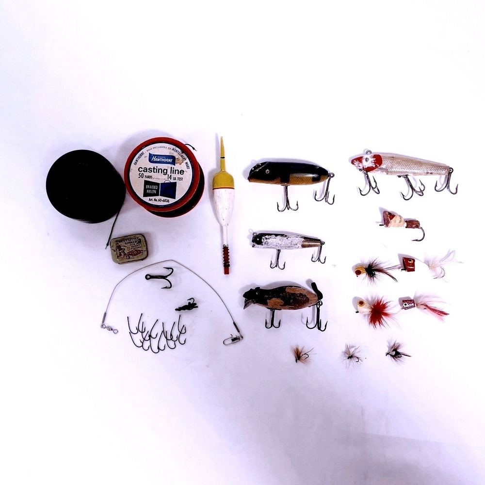 Vintage Fishing Tackle Lot Hawthorne Casting Line Wooden Lures Mouse Popper Tin - Picture 4 of 16